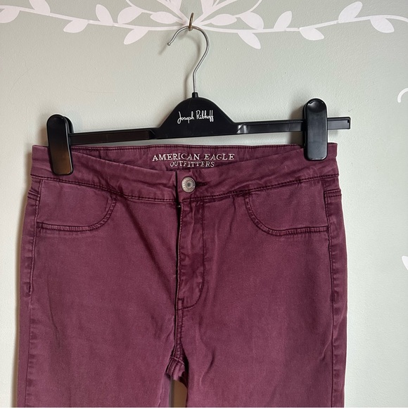 American Eagle Burgundy Super Stretch Jeggings in size US 10 - Picture 2 of 7